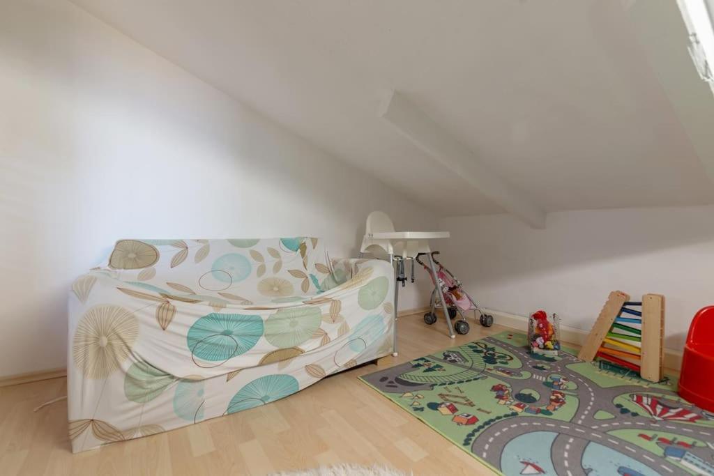 Lovely Spacious 3Room Loft Under Roof-100M2-Touristarea Rauth المظهر الخارجي الصورة